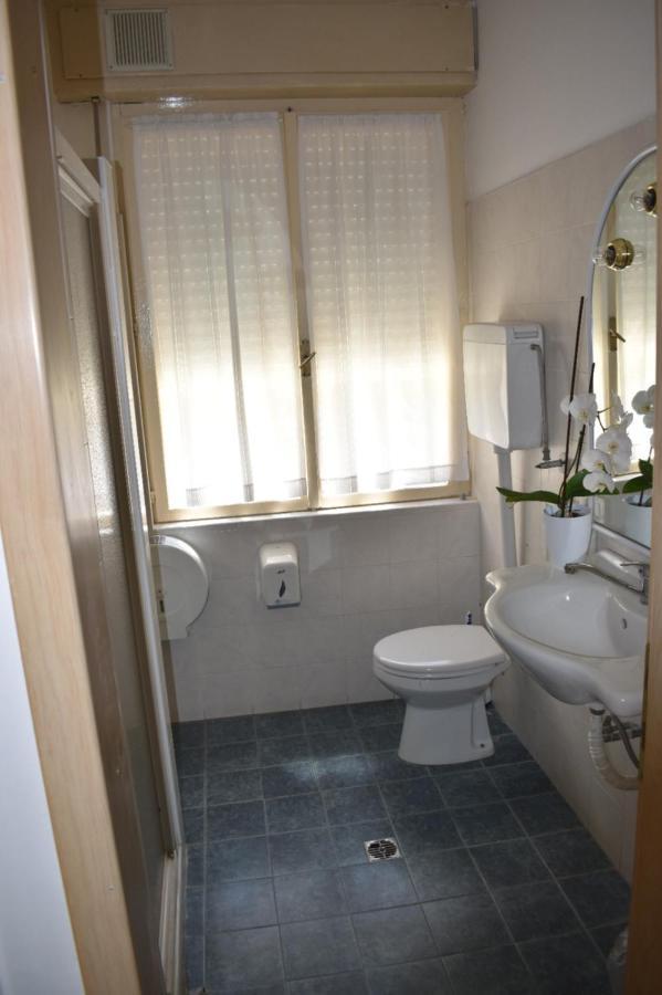 Villa Emma Torbole Sul Garda Luaran gambar